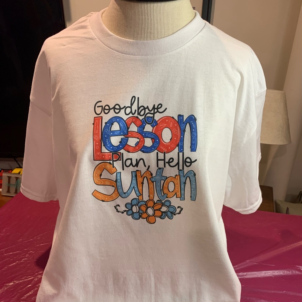 Graphic tee